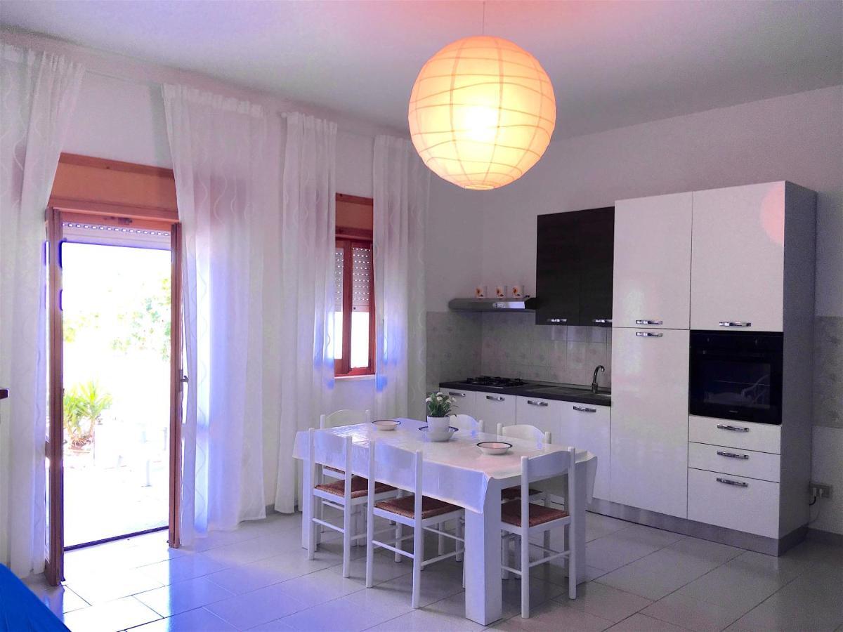 Appartamento Aria 150m dal mare Castelsardo Exterior foto